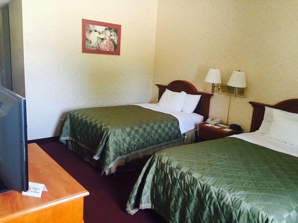 San Bernandino Inn & Suites San Bernardino Buitenkant foto