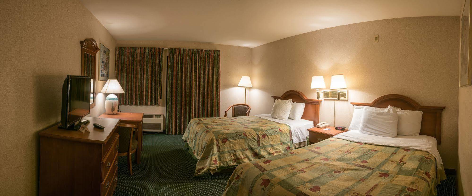 San Bernandino Inn & Suites San Bernardino Buitenkant foto