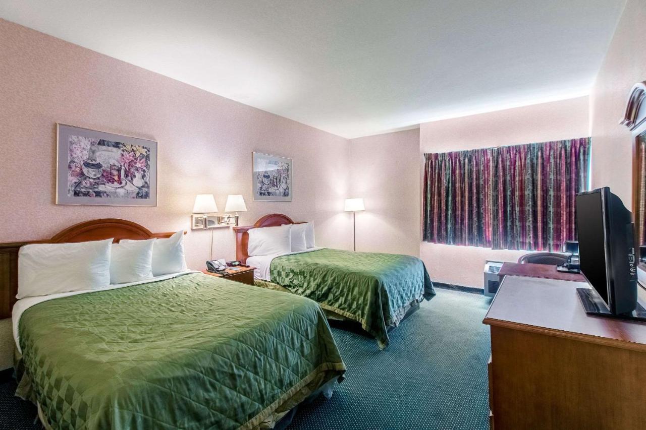 San Bernandino Inn & Suites San Bernardino Buitenkant foto